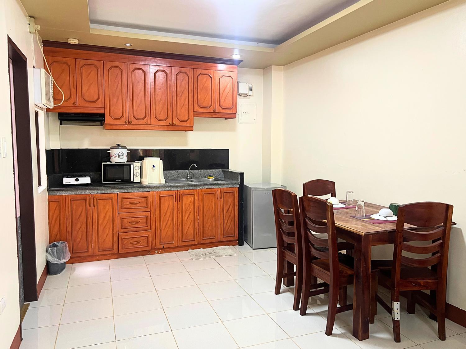 Manora Apartment Talisay Kültér fotó