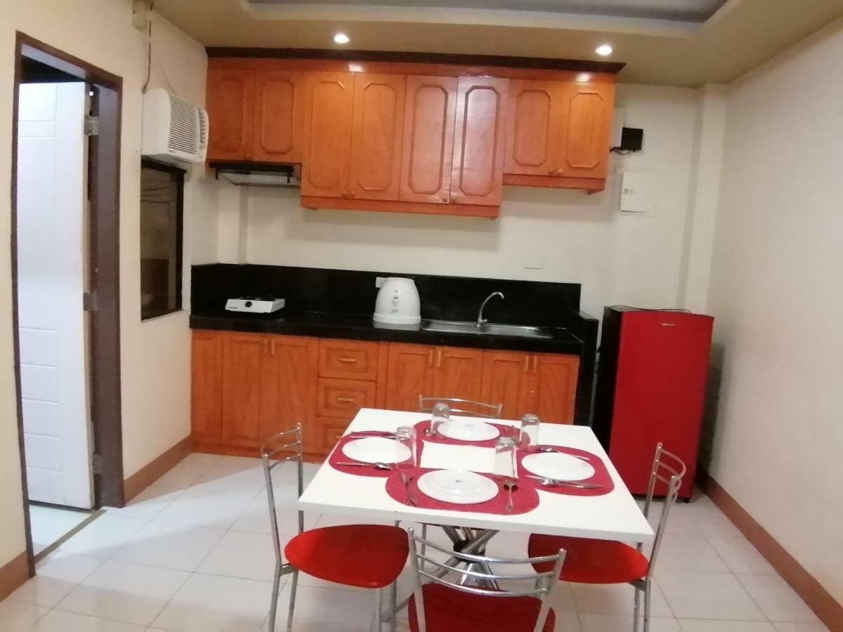 Manora Apartment Talisay Kültér fotó